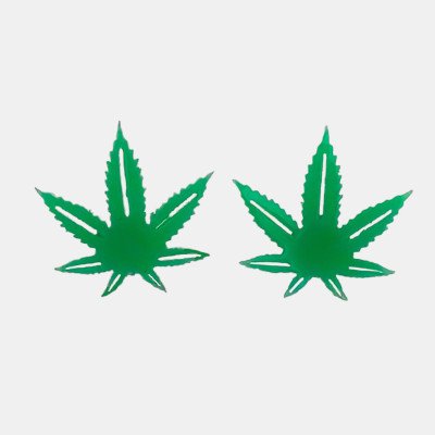 Oorstekers gelaserd uit plexiglas in de vorm van een cannabisblad.