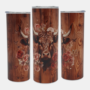 Bedrukte 20 oz Tumbler met Schotse Hooglander design met houtnerf