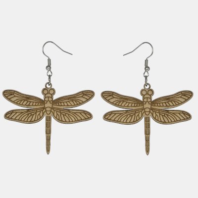 Oorbellen gelaserd uit hout in de vorm van een libelle.
