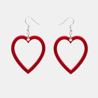 Oorbellen gelaserd uit plexiglas in de vorm van een open hartje.