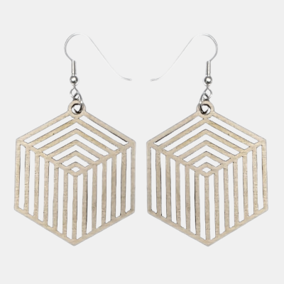 Oorbel met minimalistische houten kubus, handgemaakt en duurzaam